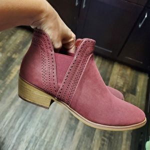 Mia booties size 9.5